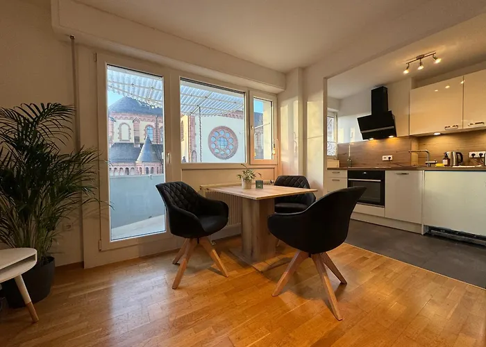 Zentrales 2-zi By Rabe - Historische Kirche, Smart-tv, Netflix